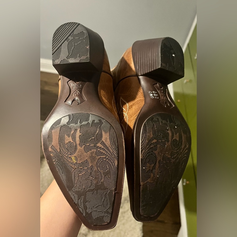 Ariat cowboy boots - Picture 5 of 6